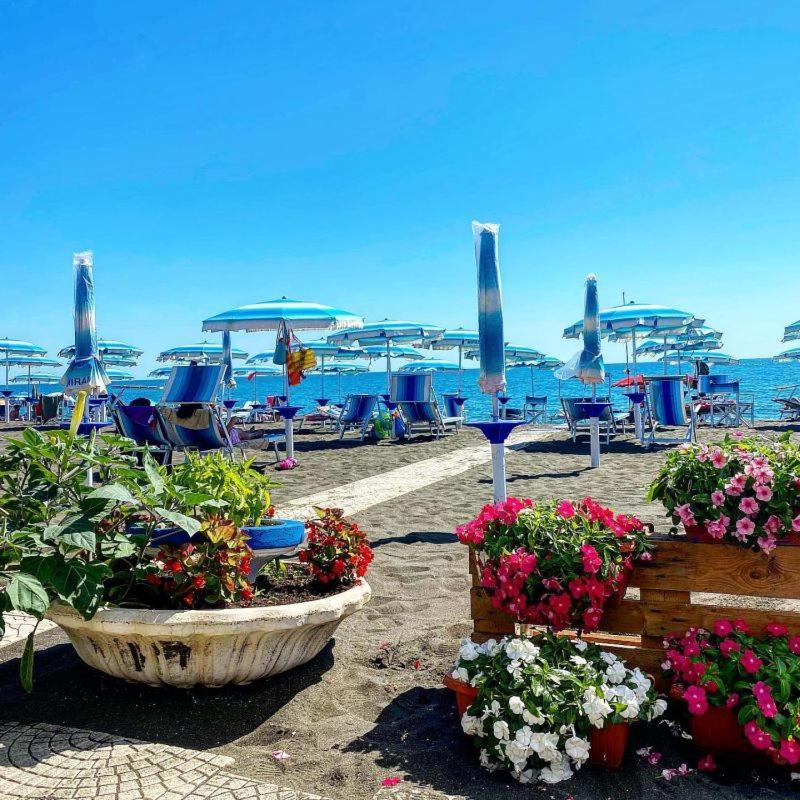 Hotel Miramare Ladispoli Exteriér fotografie