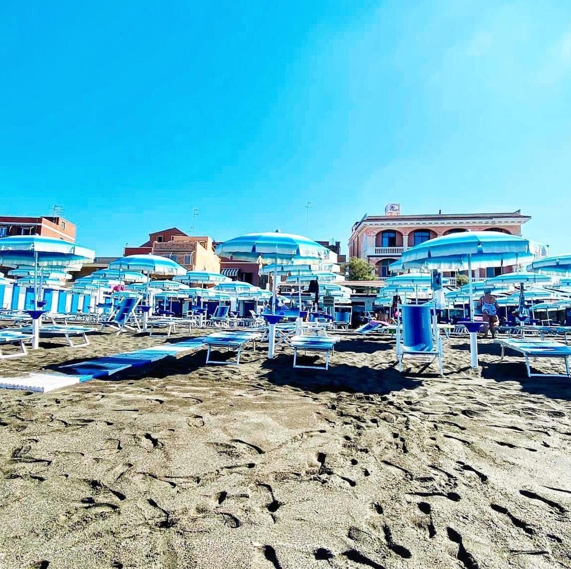 Hotel Miramare Ladispoli Exteriér fotografie