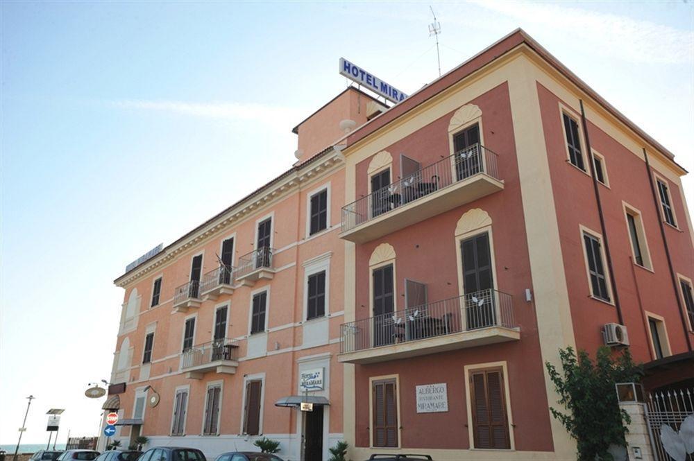 Hotel Miramare Ladispoli Exteriér fotografie