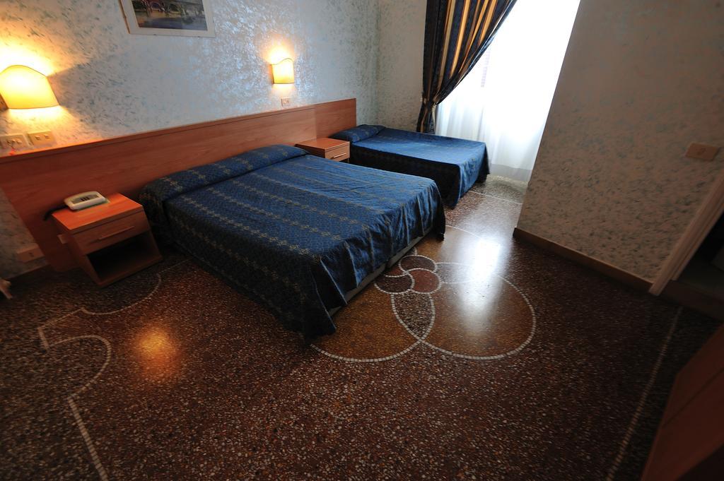 Hotel Miramare Ladispoli Exteriér fotografie